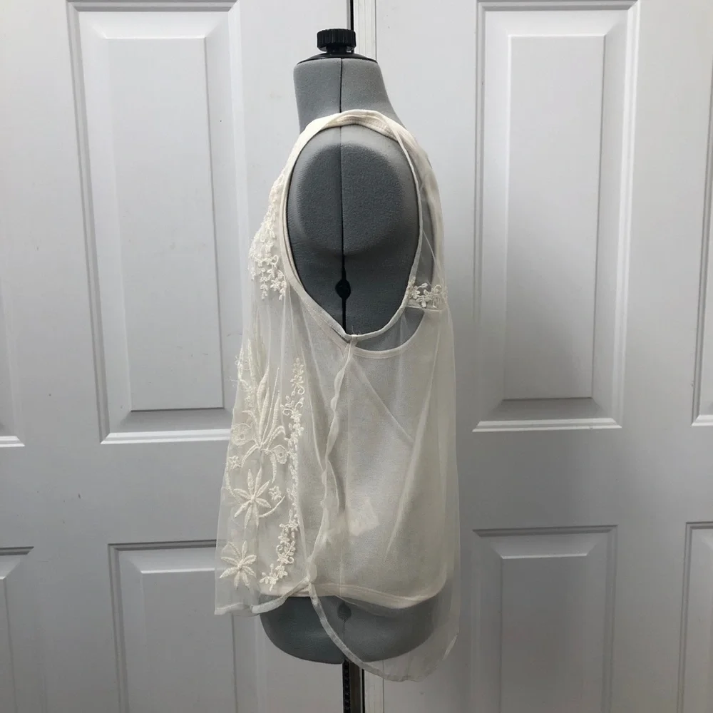 American Eagle Cream Embroidered Floral Tank Top | Size XS - Picture 3 of 8